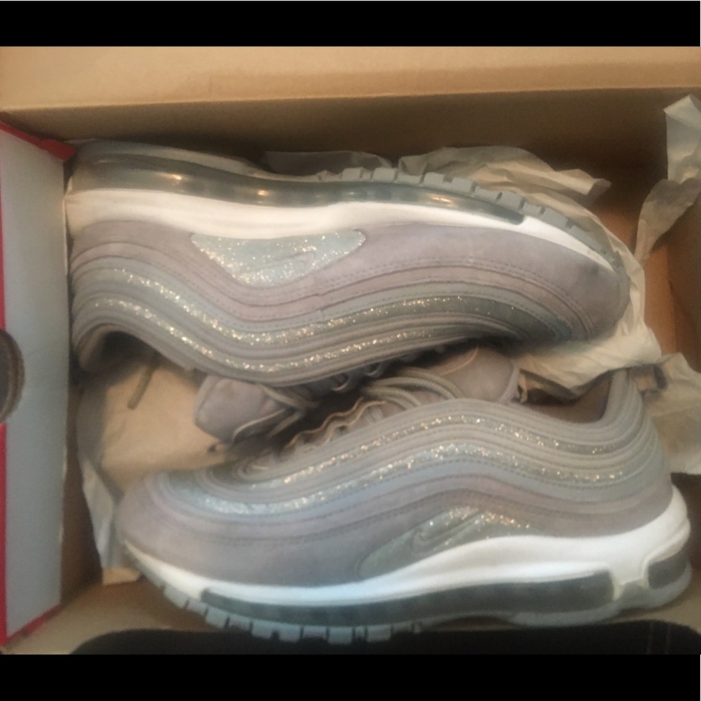 COPY - Nike Silver Bullet Air Max 97